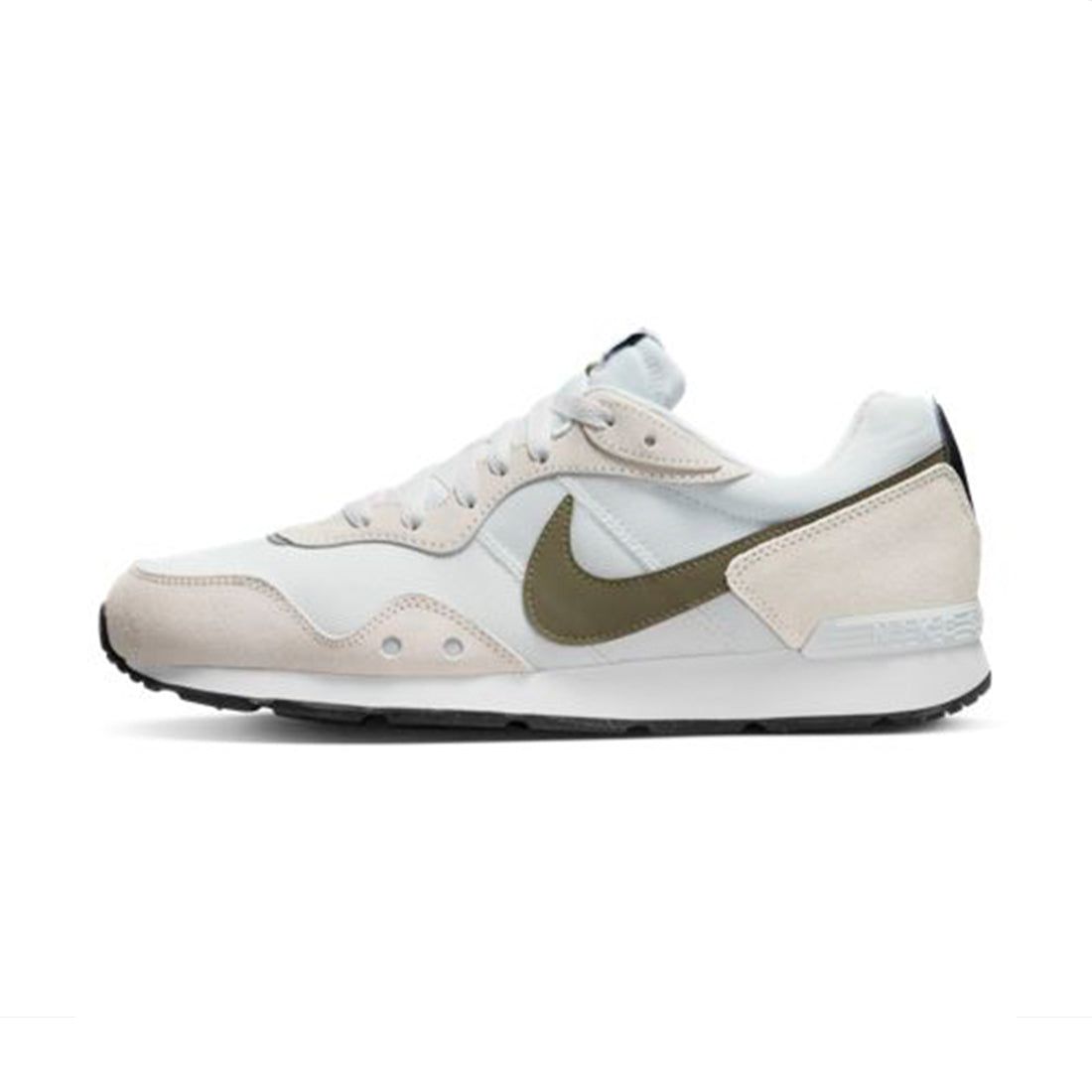 NIKE VENTURE RUNNER MEN'S SHOES WHITE – Al-Ikhsan Sports