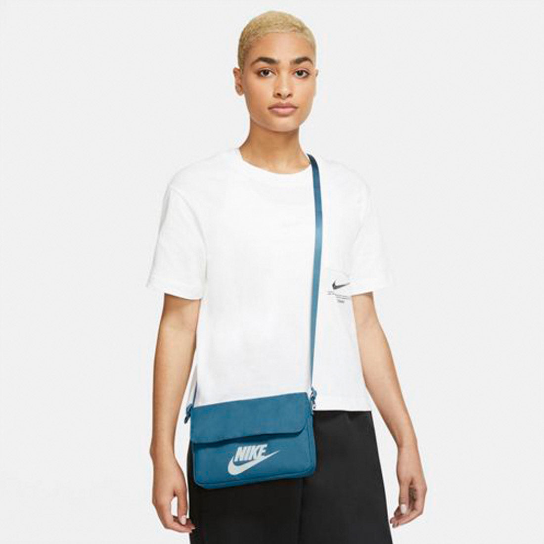 Nike Futura 365 Crossbody Bag Nike Sling Bag Womens NIKE WOMEN