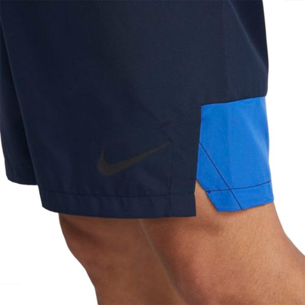 Nike Dri-FIT Men's 9 Woven Training Shorts.